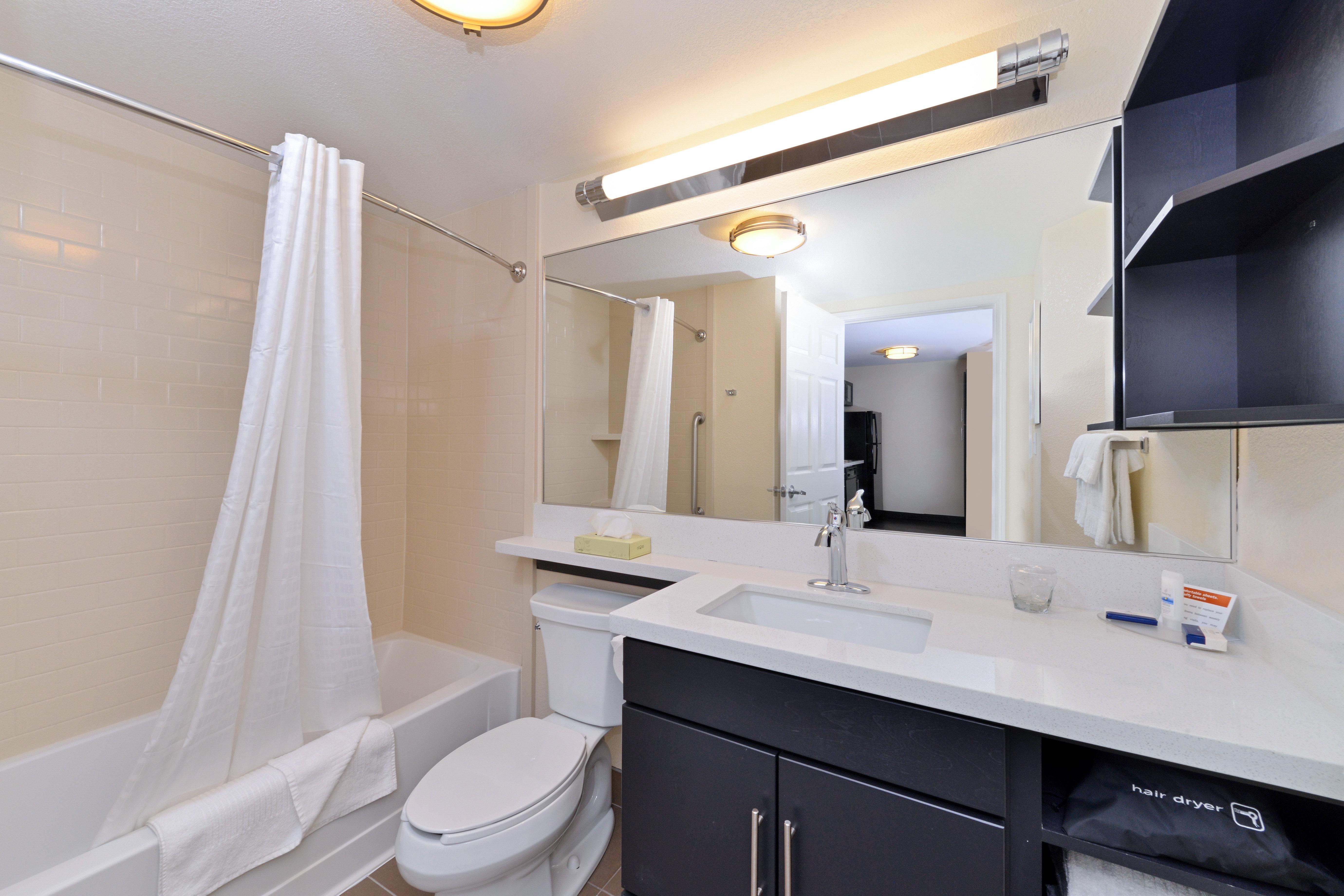 Candlewood By Ihg Hotel